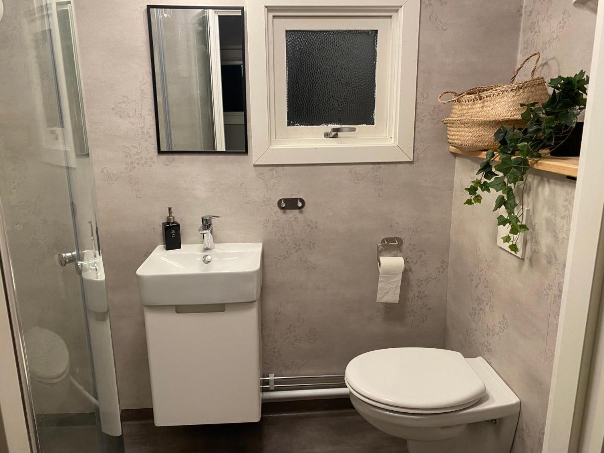Appartement Mindre Laegenhet I En Lantlig Miljoe I Skrea à Falkenberg Extérieur photo